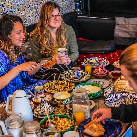 Salt House Morocco - Surf & Yoga Camp Panzió Tamraght Kültér fotó