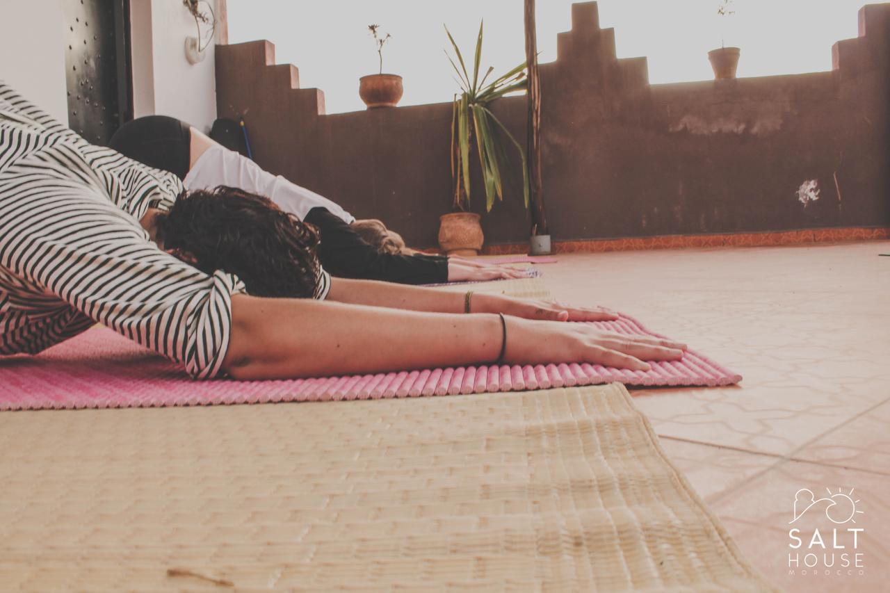 Salt House Morocco - Surf & Yoga Camp Panzió Tamraght Kültér fotó